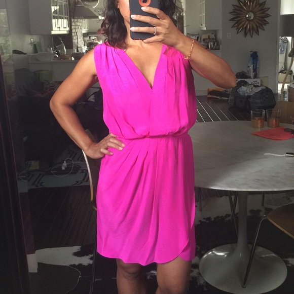 A New York silk dress - Picture 1 of 7